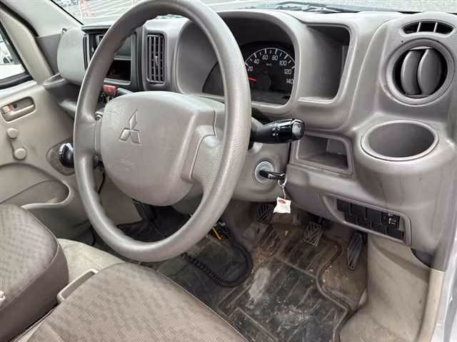MITSUBISHI MINICAB