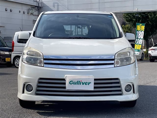 NISSAN LAFESTA