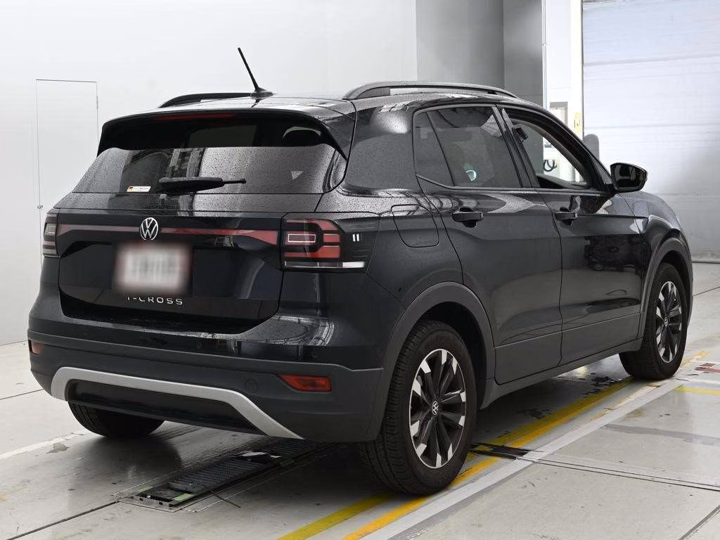 VOLKSWAGEN T-CROSS