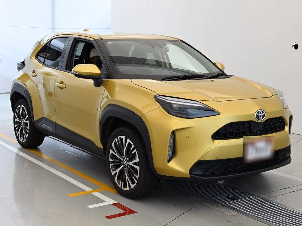 TOYOTA YARIS CROSS