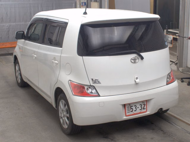 TOYOTA BB