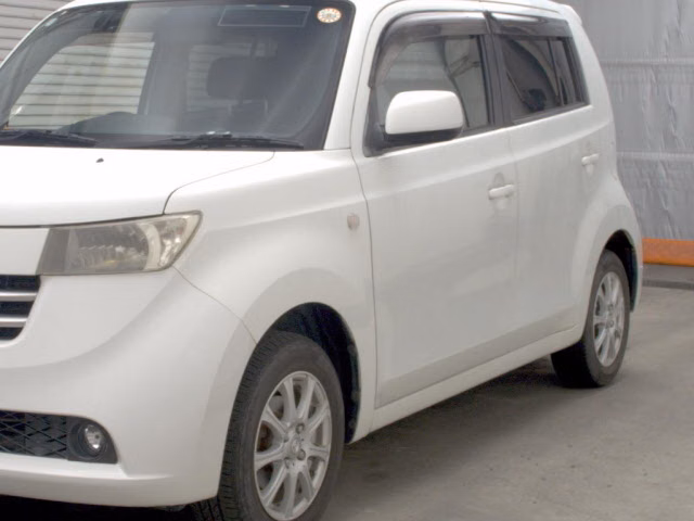 TOYOTA BB