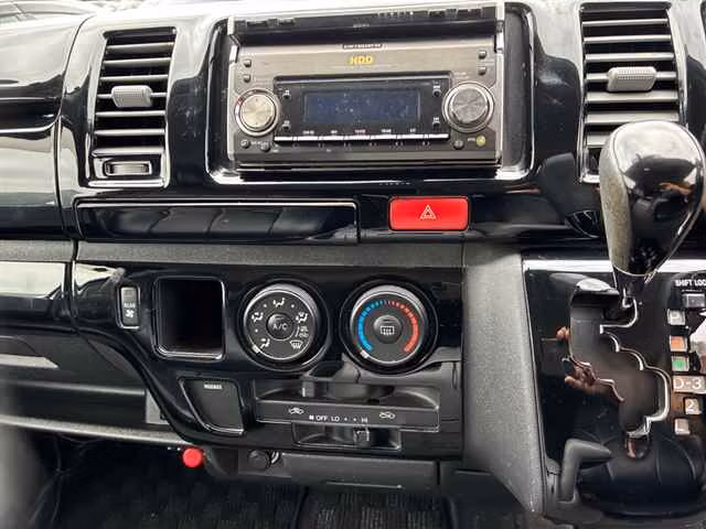 TOYOTA REGIUS ACE