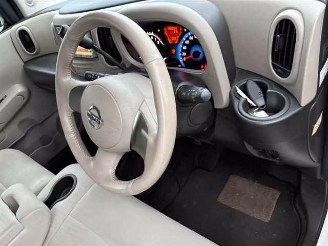 NISSAN CUBE