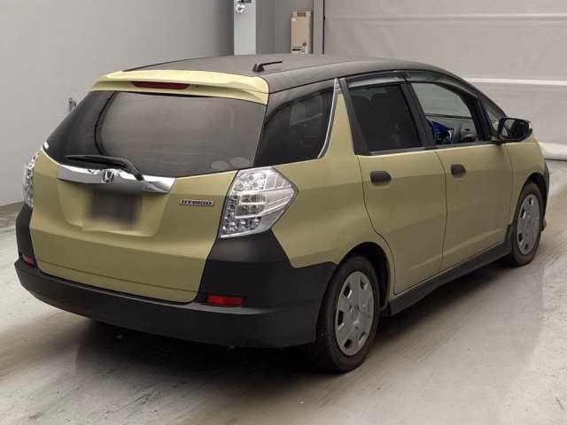 HONDA FIT SHUTTLE