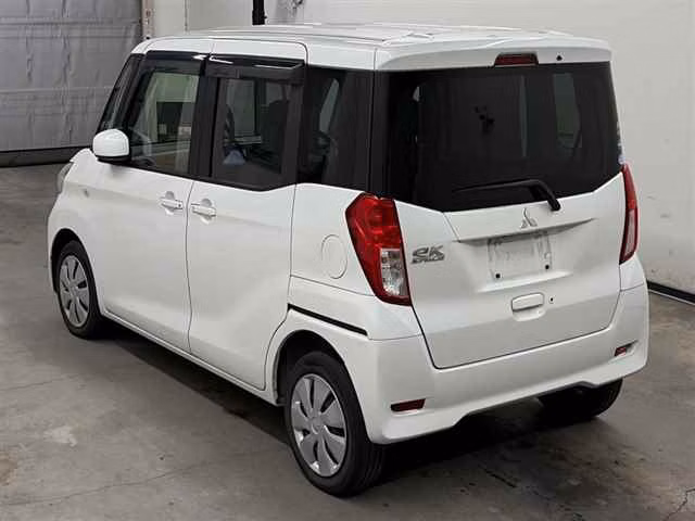 MITSUBISHI EK SPACE