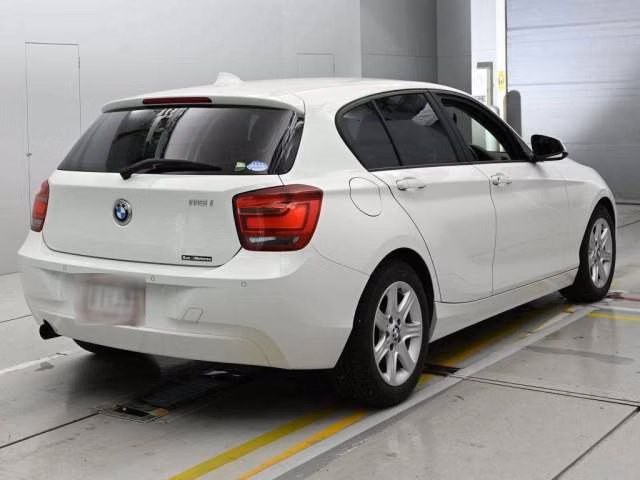 BMW 1-SERIES