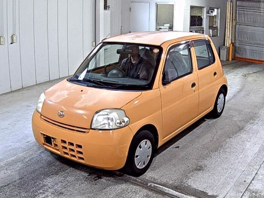 DAIHATSU ESSE