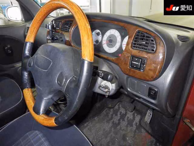 DAIHATSU MIRA GINO
