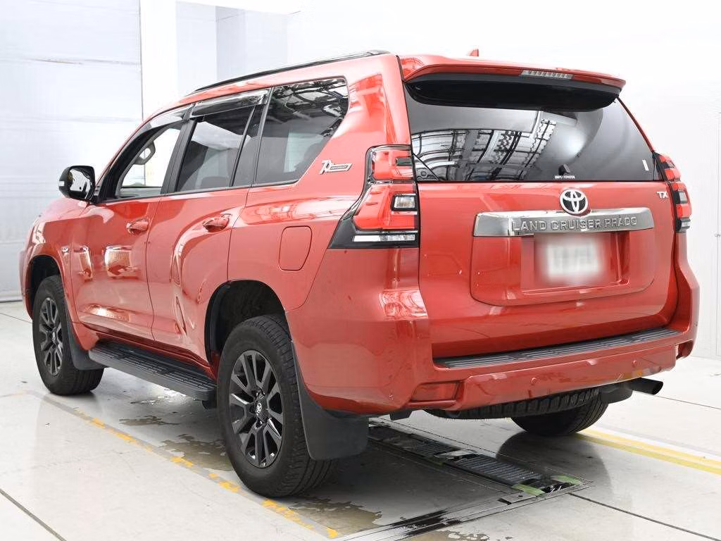 TOYOTA LAND CRUISER PRADO