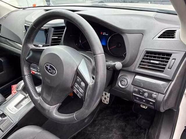 SUBARU LEGACY B4