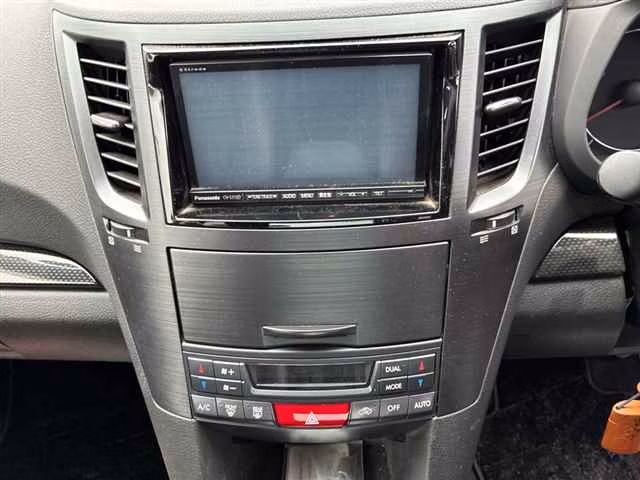 SUBARU LEGACY B4