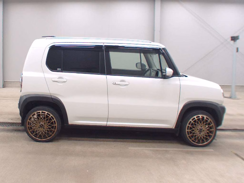 MAZDA FLAIR CROSSOVER