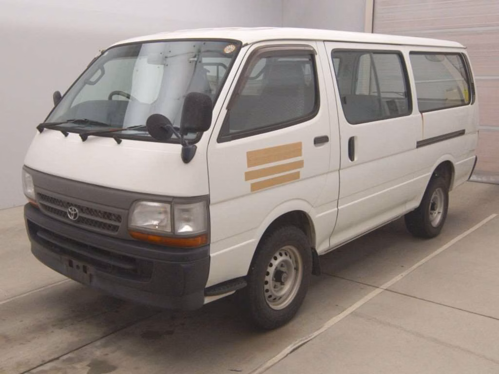 TOYOTA REGIUS ACE