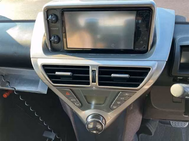 TOYOTA IQ
