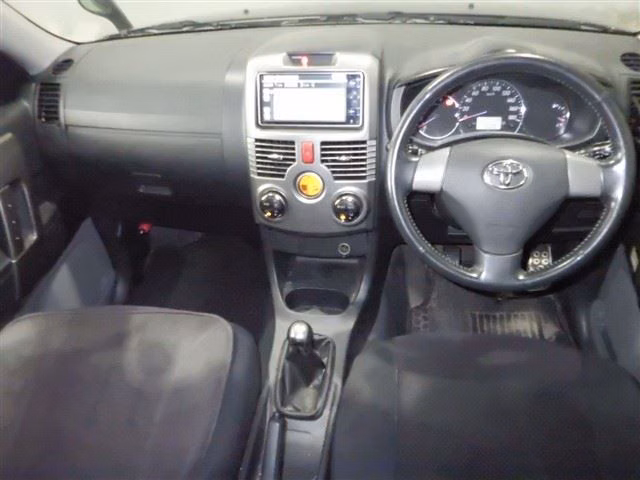 TOYOTA RUSH