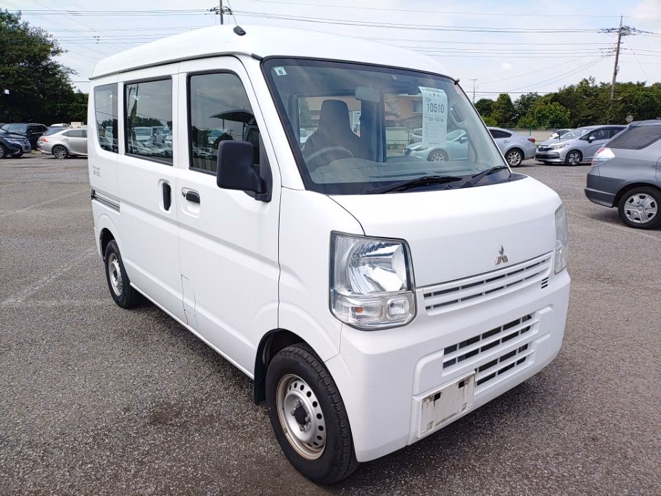 MITSUBISHI MINICAB