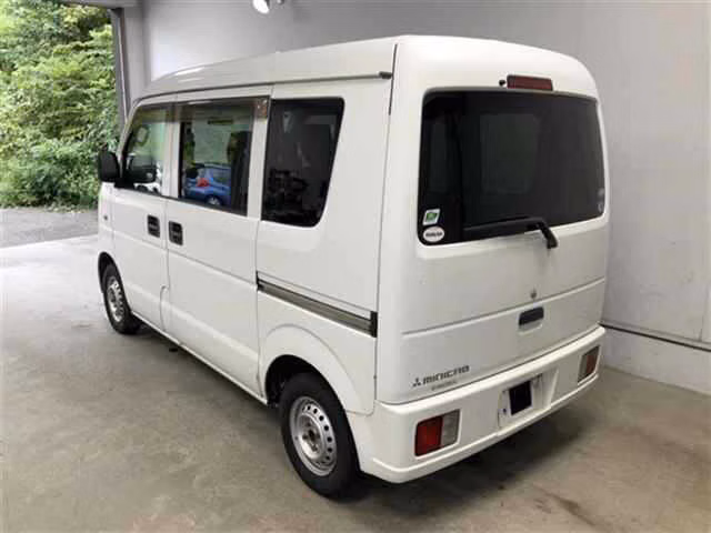 MITSUBISHI MINICAB
