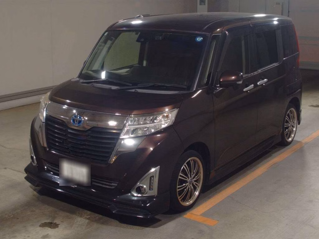 TOYOTA ROOMY