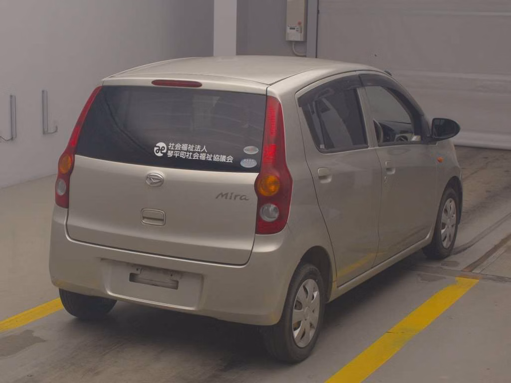 DAIHATSU MIRA