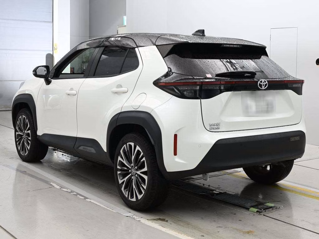 TOYOTA YARIS CROSS
