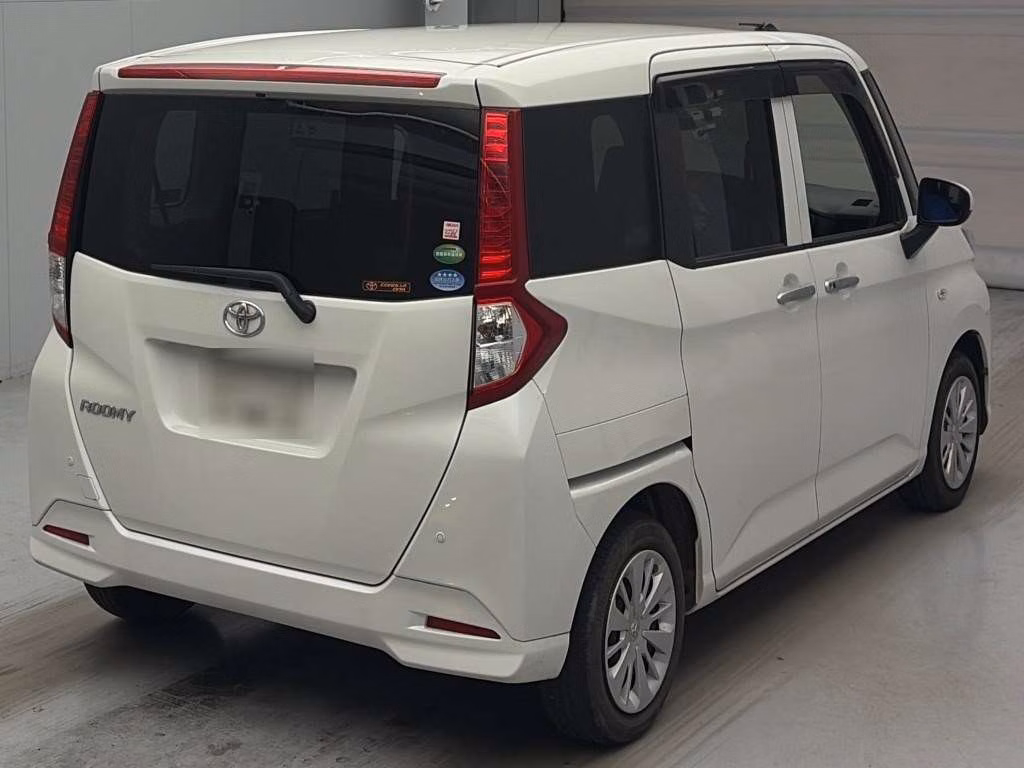 TOYOTA ROOMY