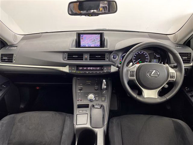 LEXUS CT200H