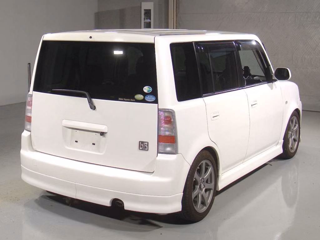 TOYOTA BB