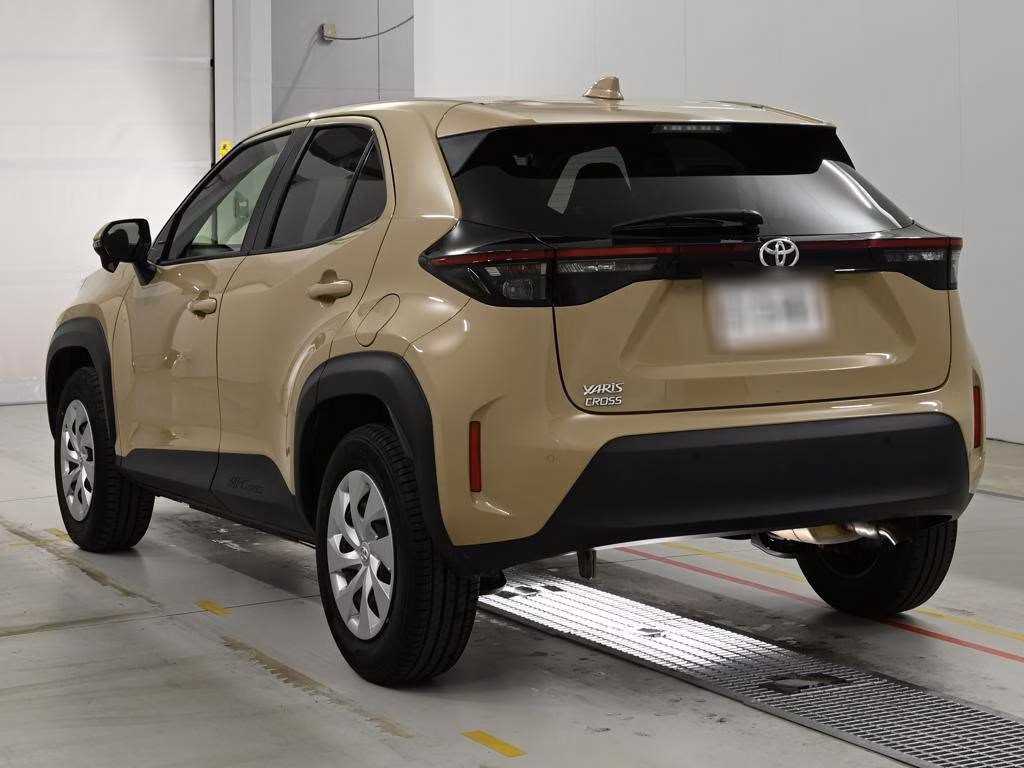 TOYOTA YARIS CROSS