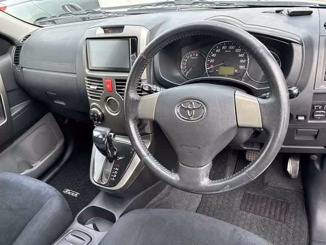 TOYOTA RUSH