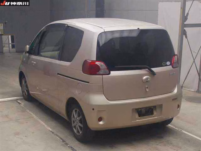TOYOTA PORTE