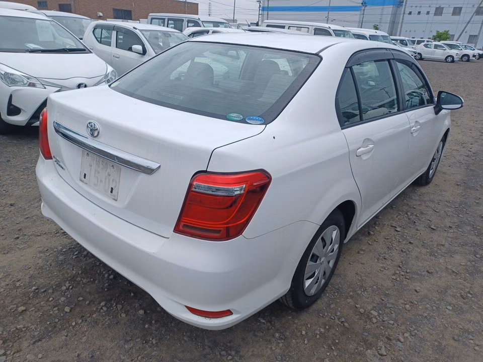 TOYOTA COROLLA AXIO