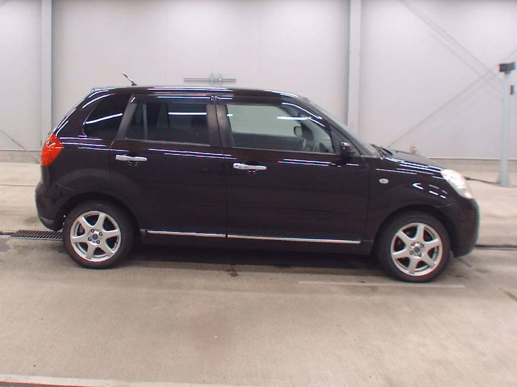 MAZDA VERISA