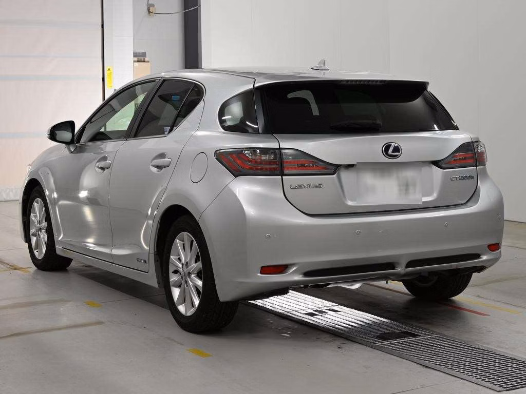 LEXUS CT200H