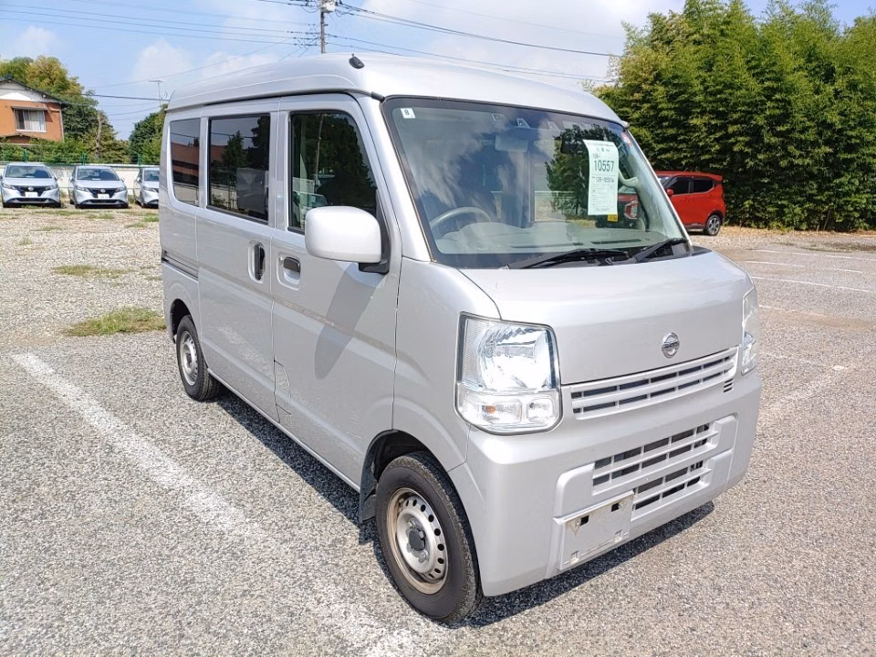 NISSAN NV100 CLIPPER