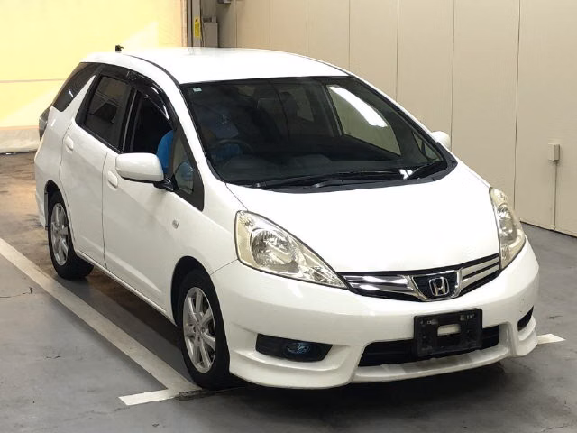 HONDA FIT SHUTTLE