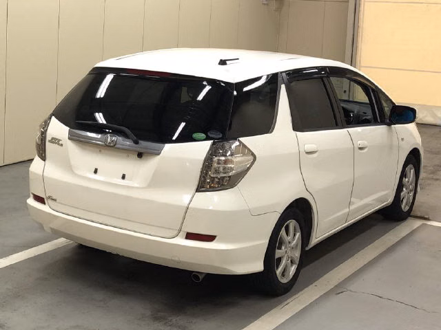 HONDA FIT SHUTTLE