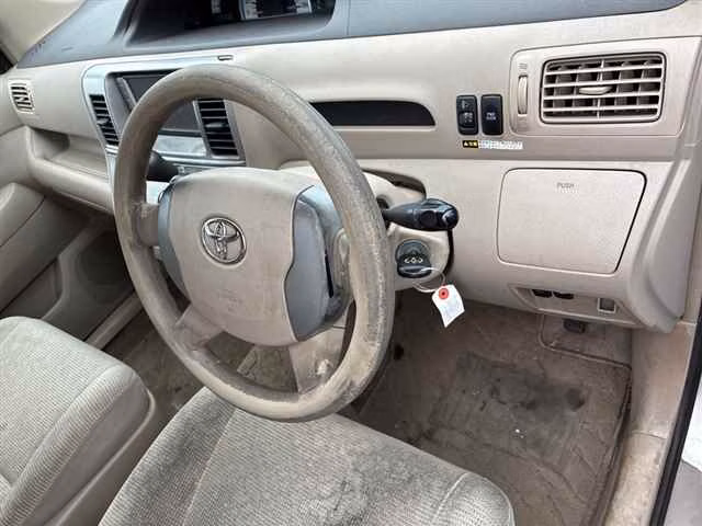 TOYOTA RAUM