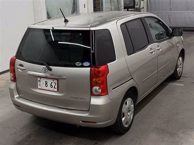 TOYOTA RAUM
