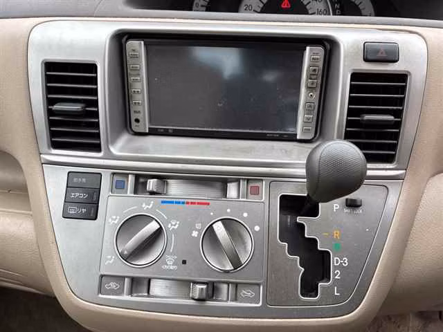 TOYOTA RAUM