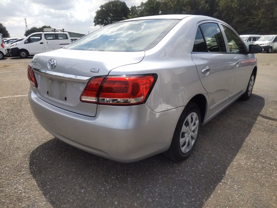 TOYOTA PREMIO
