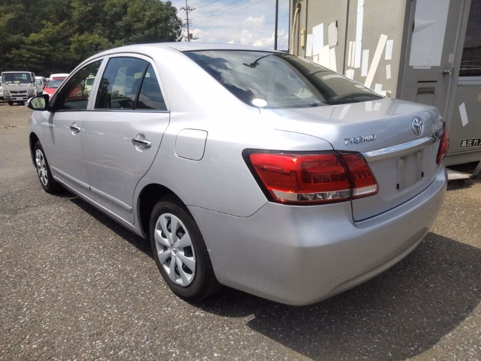 TOYOTA PREMIO