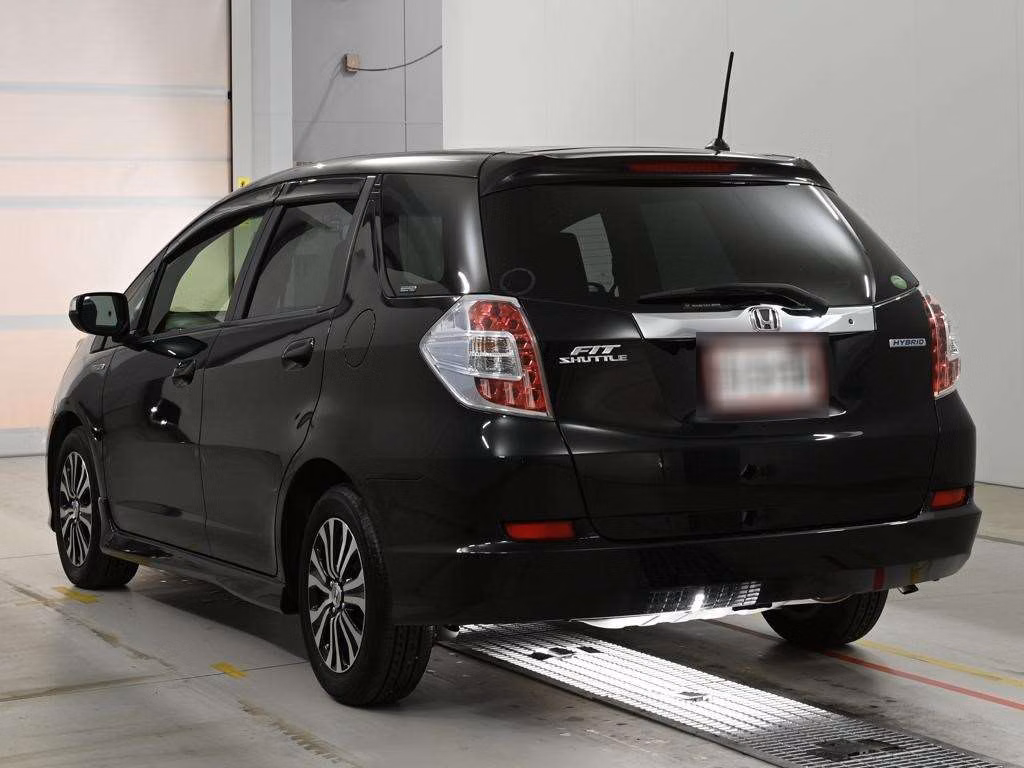 HONDA FIT SHUTTLE