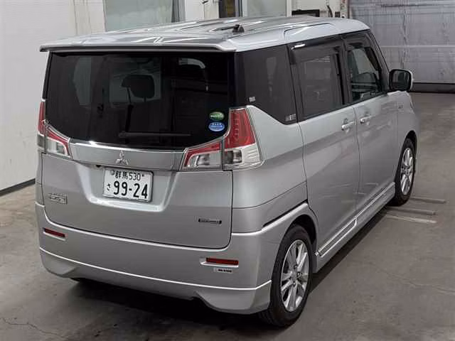 MITSUBISHI DELICA D:2