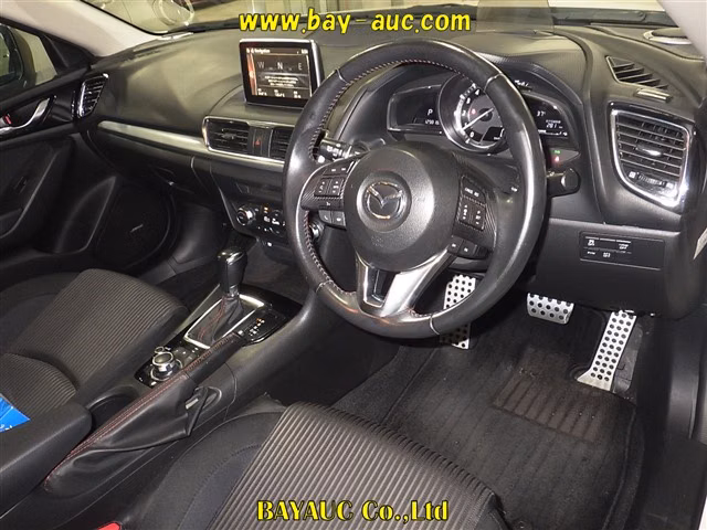MAZDA AXELA