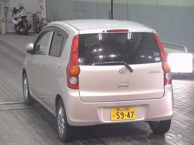 DAIHATSU MIRA