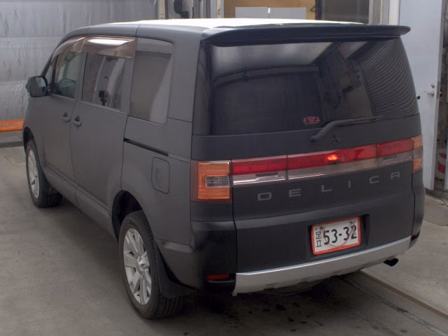 MITSUBISHI DELICA D:5