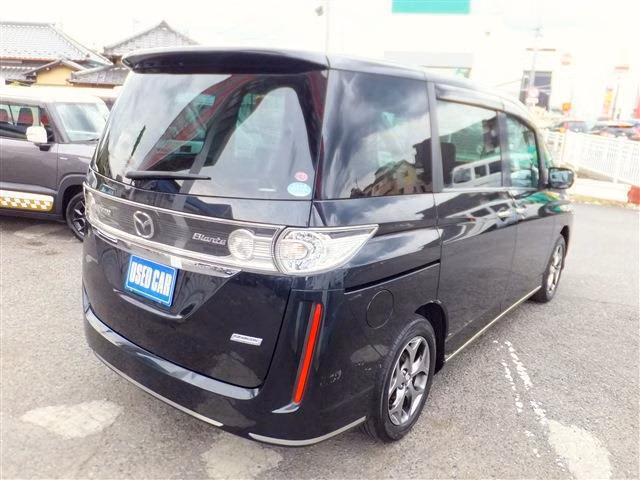 MAZDA BIANTE