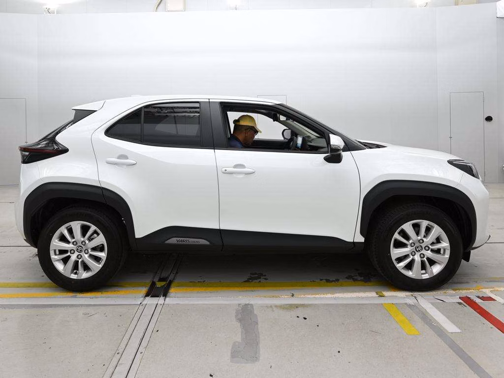 TOYOTA YARIS CROSS