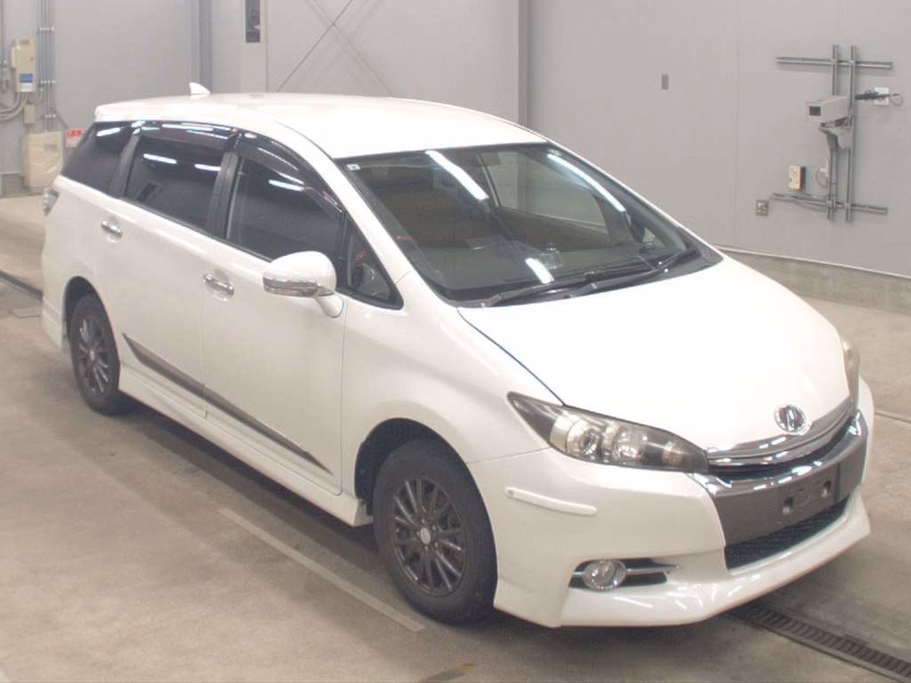 TOYOTA WISH